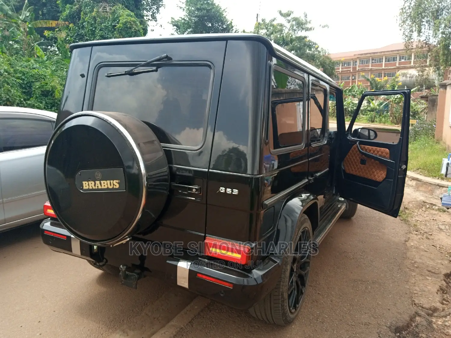 Benz G-Wagon (Cross-Country) for Hire.