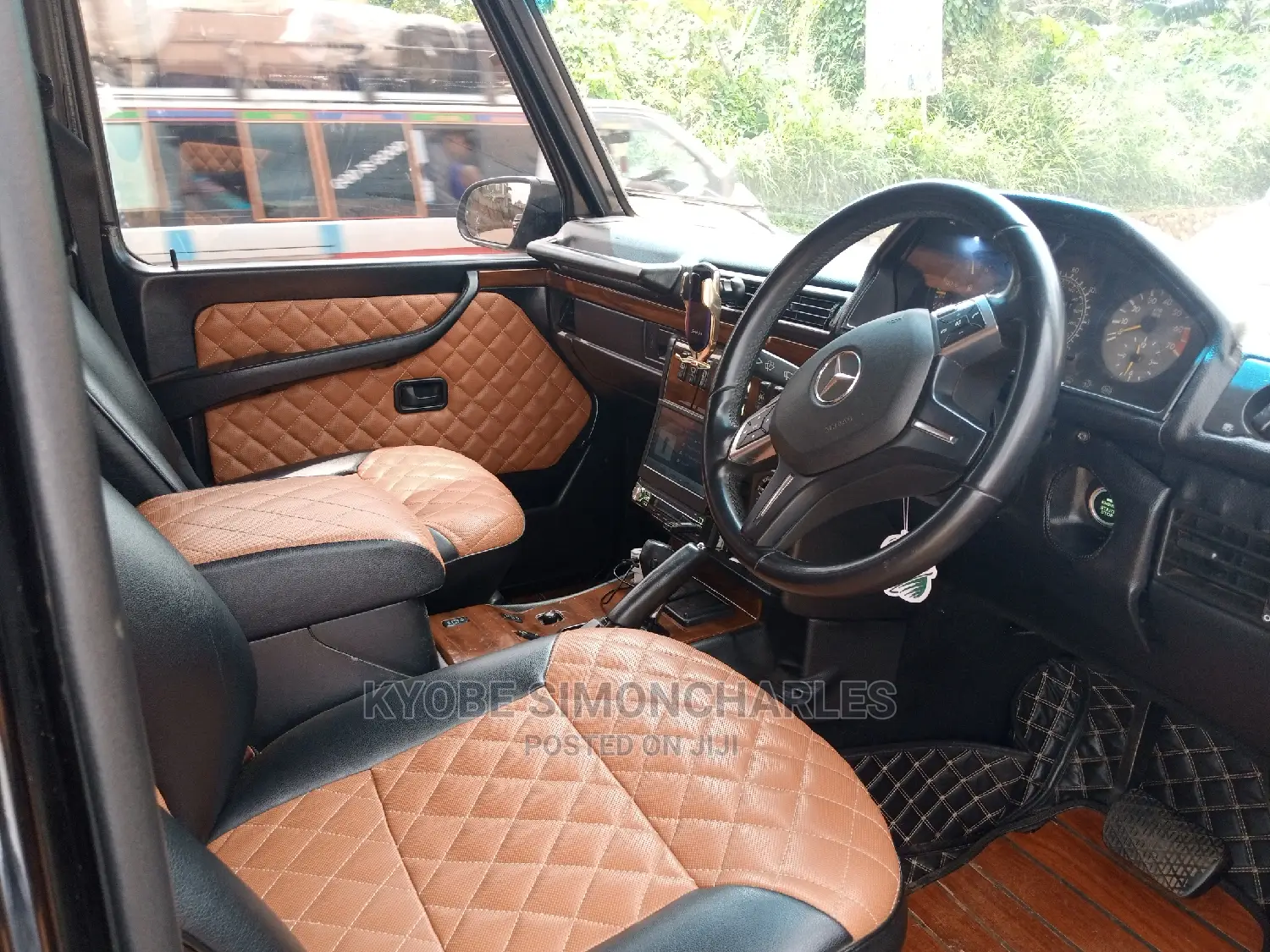 Benz G-Wagon (Cross-Country) for Hire.