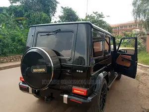 Benz G-Wagon (Cross-Country) for Hire.