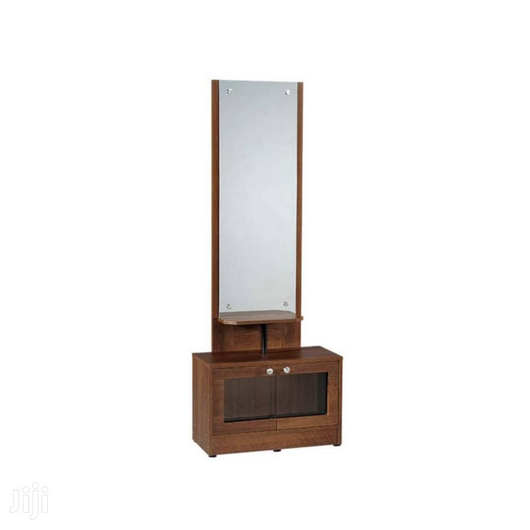 Flat Dressing Mirror