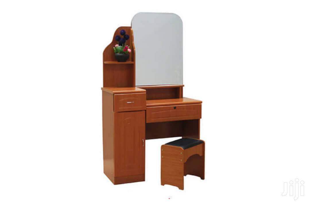 Flat Dressing Mirror