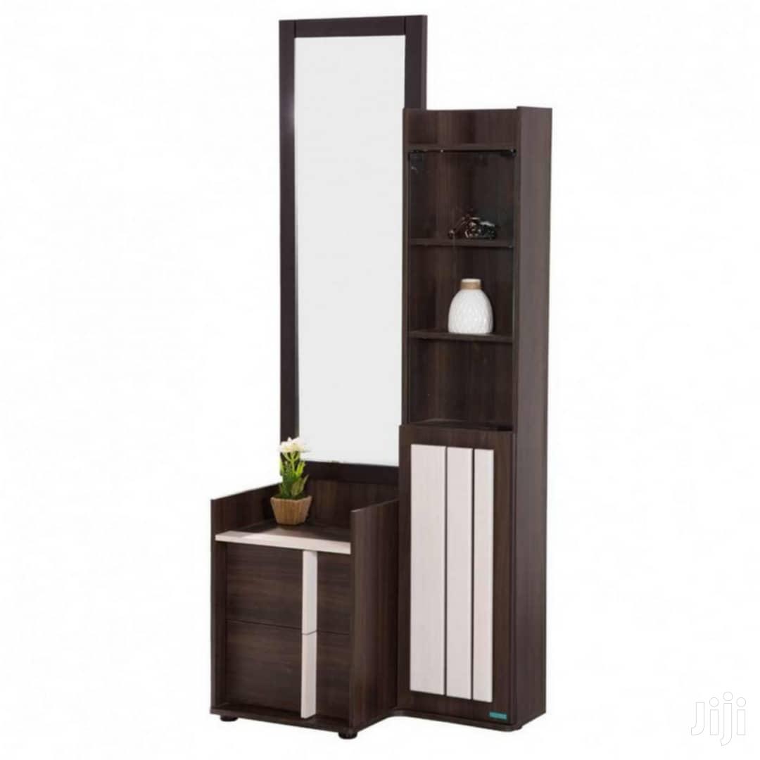 Flat Dressing Mirror