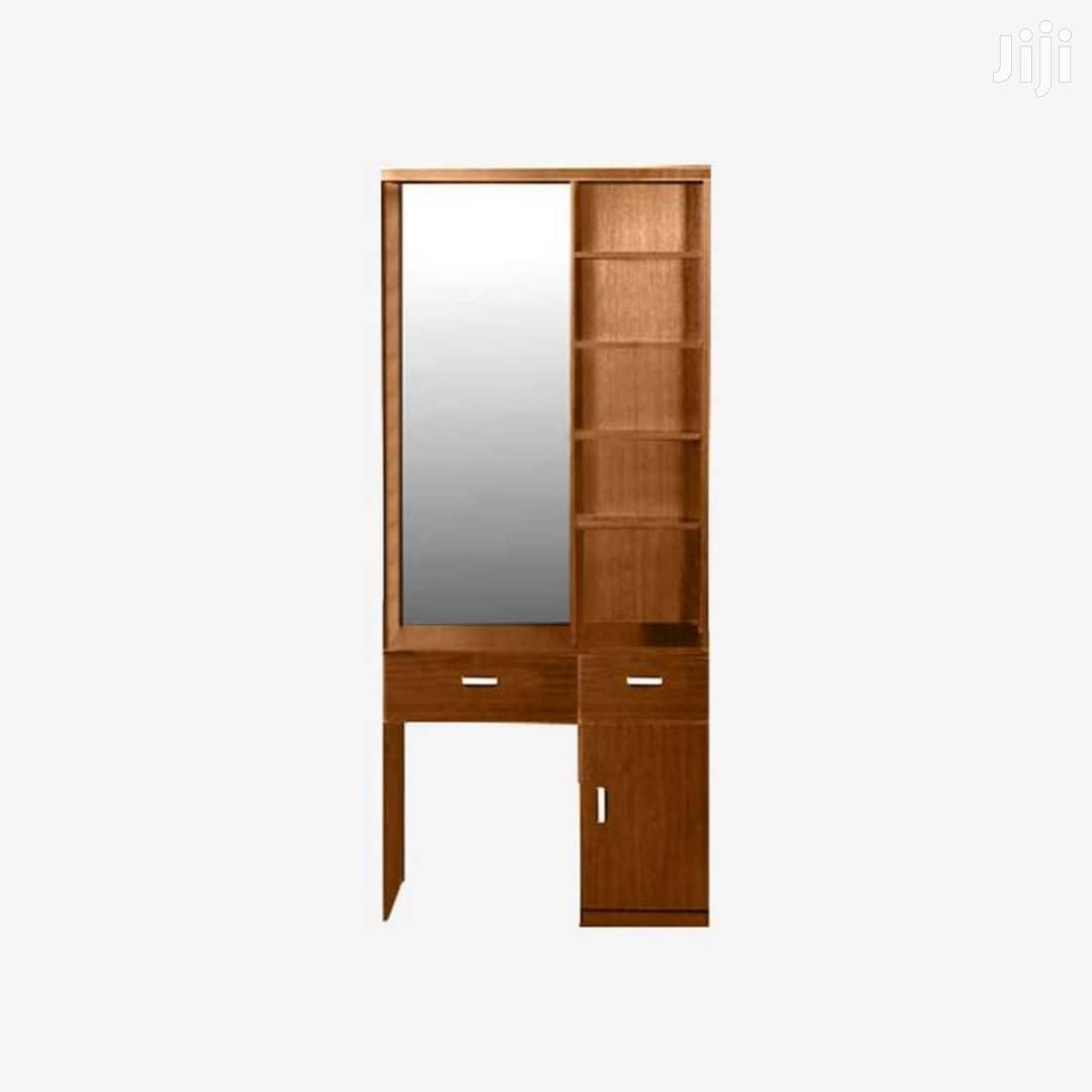 Flat Dressing Mirror