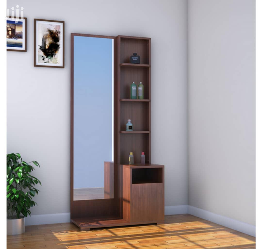 Flat Dressing Mirror