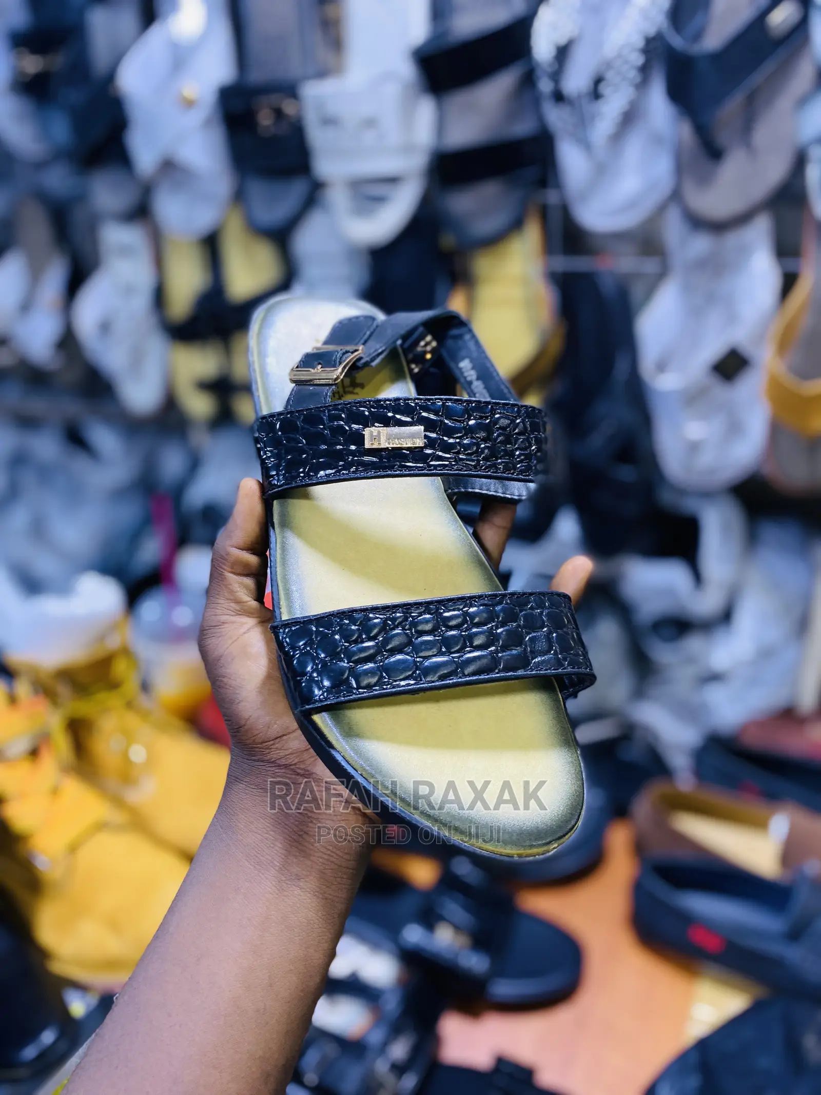 Classic Men’S Sandals