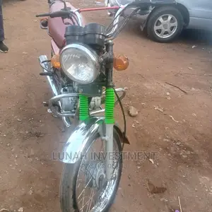 Bajaj Boxer 2017 Purple