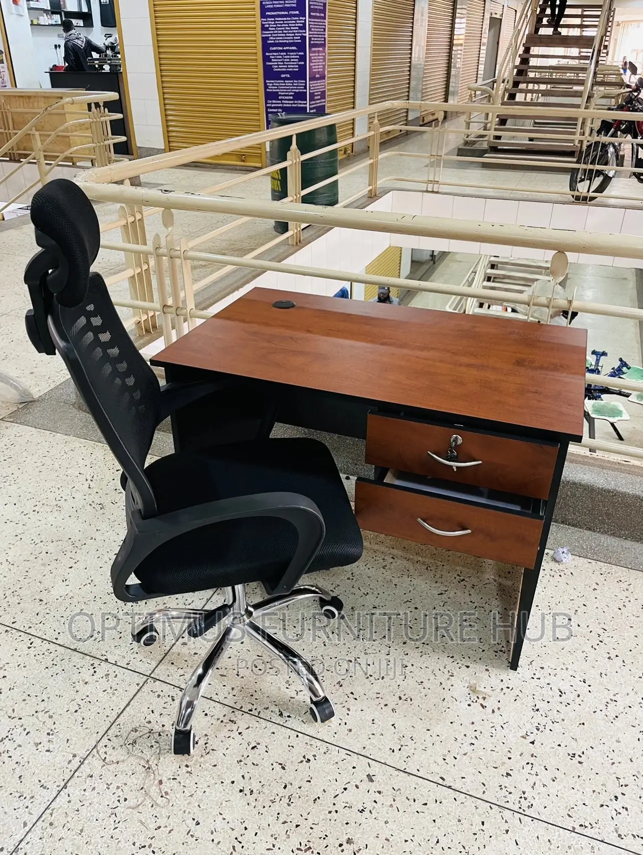 One Meter Combo (Desk and Chair)