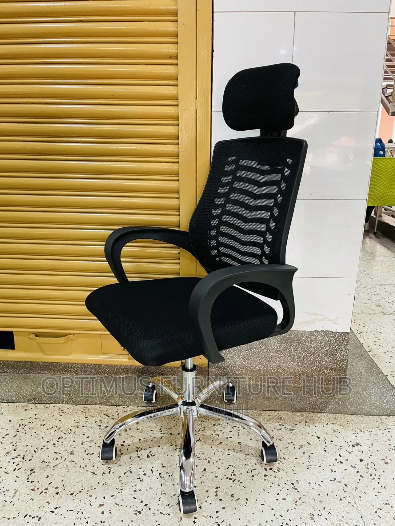 Swivel Chair (Headrest)