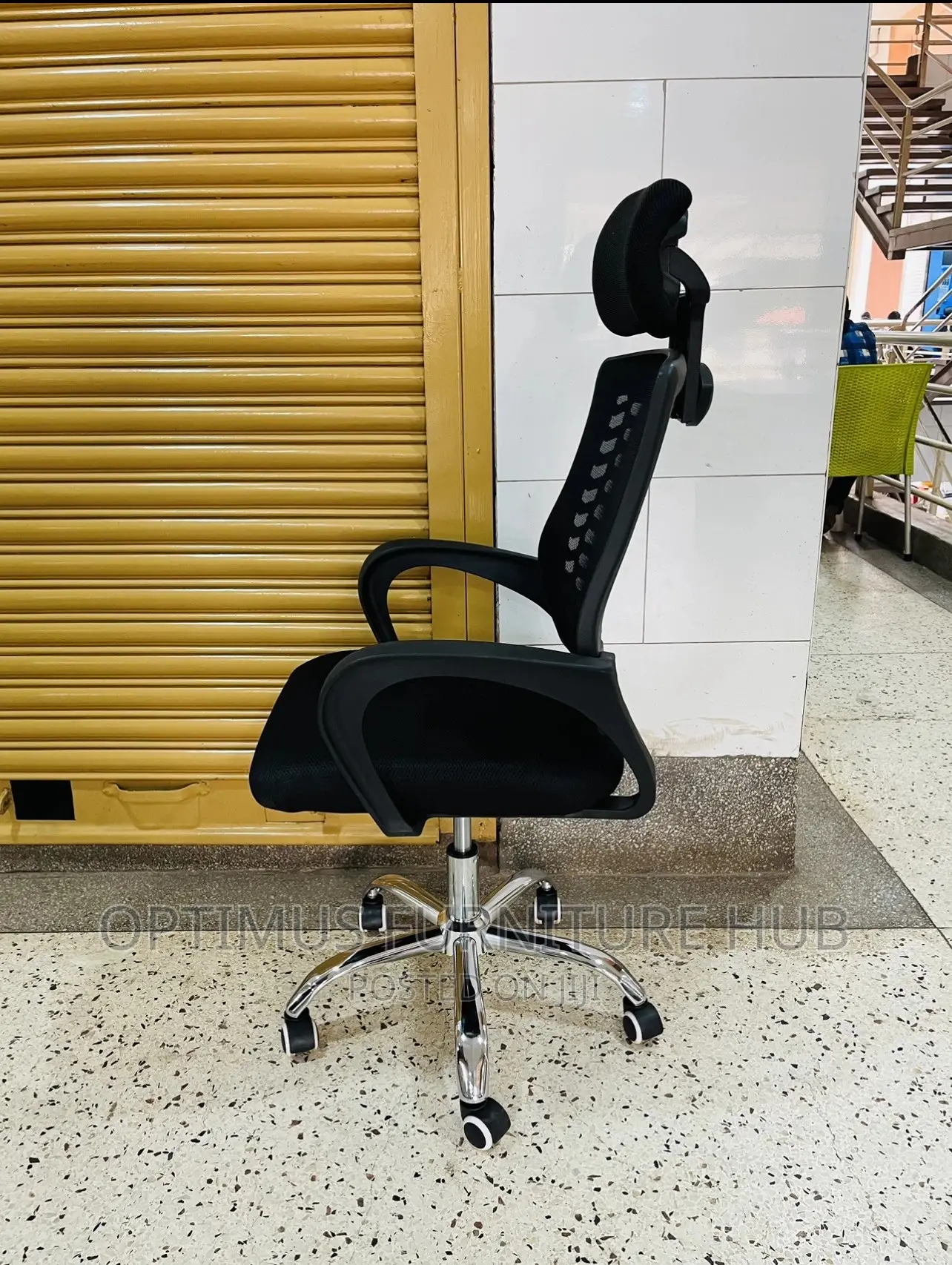 Swivel Chair (Headrest)