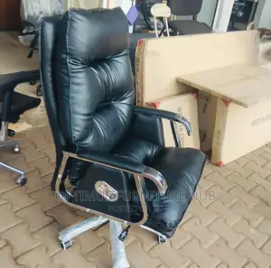 Executive Chair (Padded