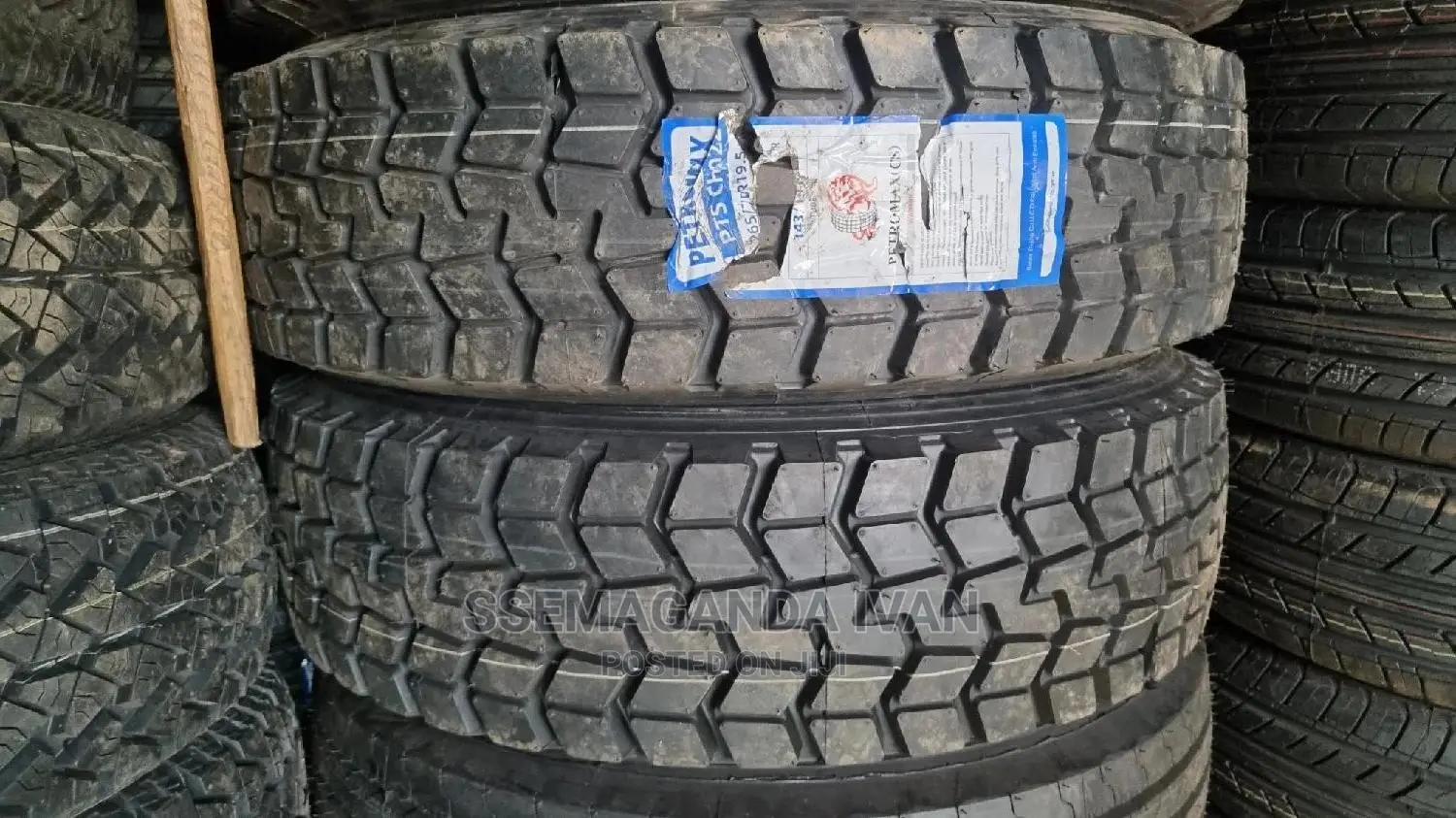 265/70r19.5 Petromax Mudgrip