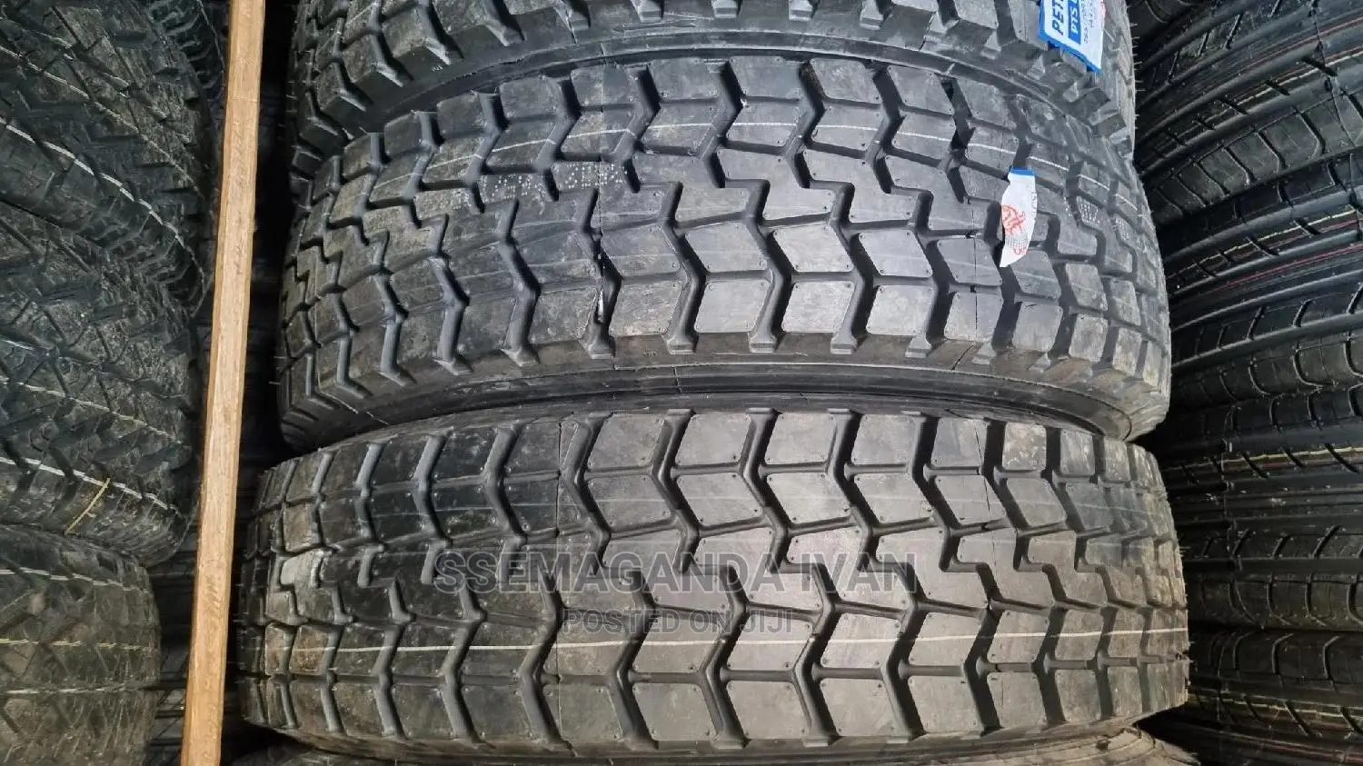 265/70r19.5 Petromax Mudgrip