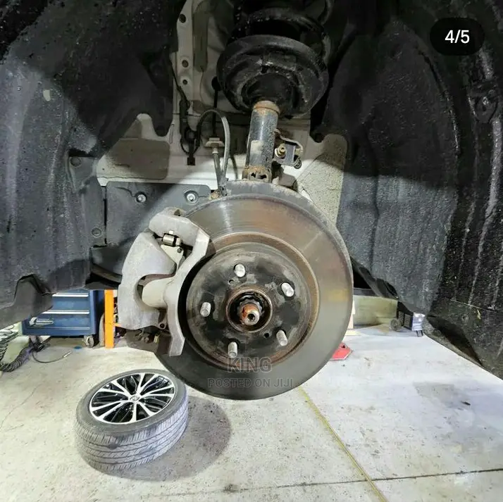 Toyota Camery Replacing Front Pad and Rotor