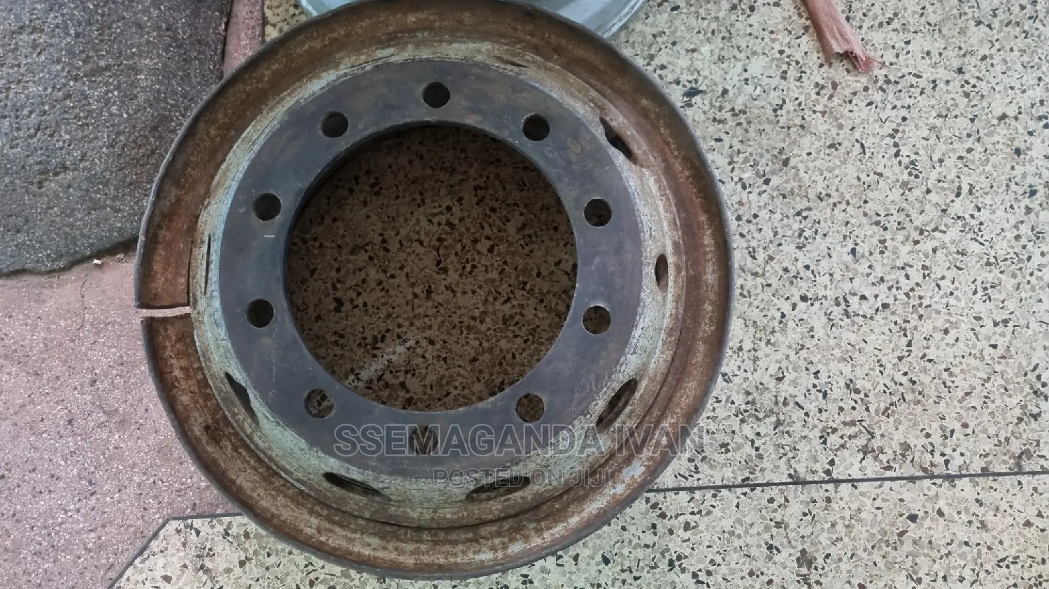 Sinotruck Rims 20