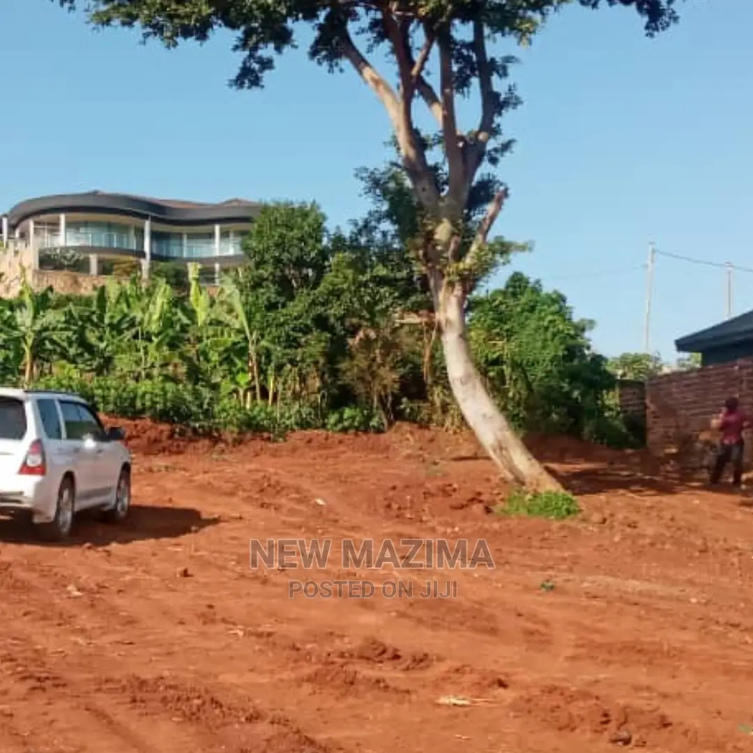 Very Beautiful Plot With Lake View Quicksale After Munyonyo