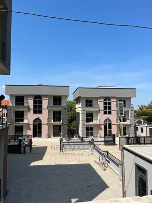 6bdrm Block of Flats in Muyenga Heights, Central Division for Sale