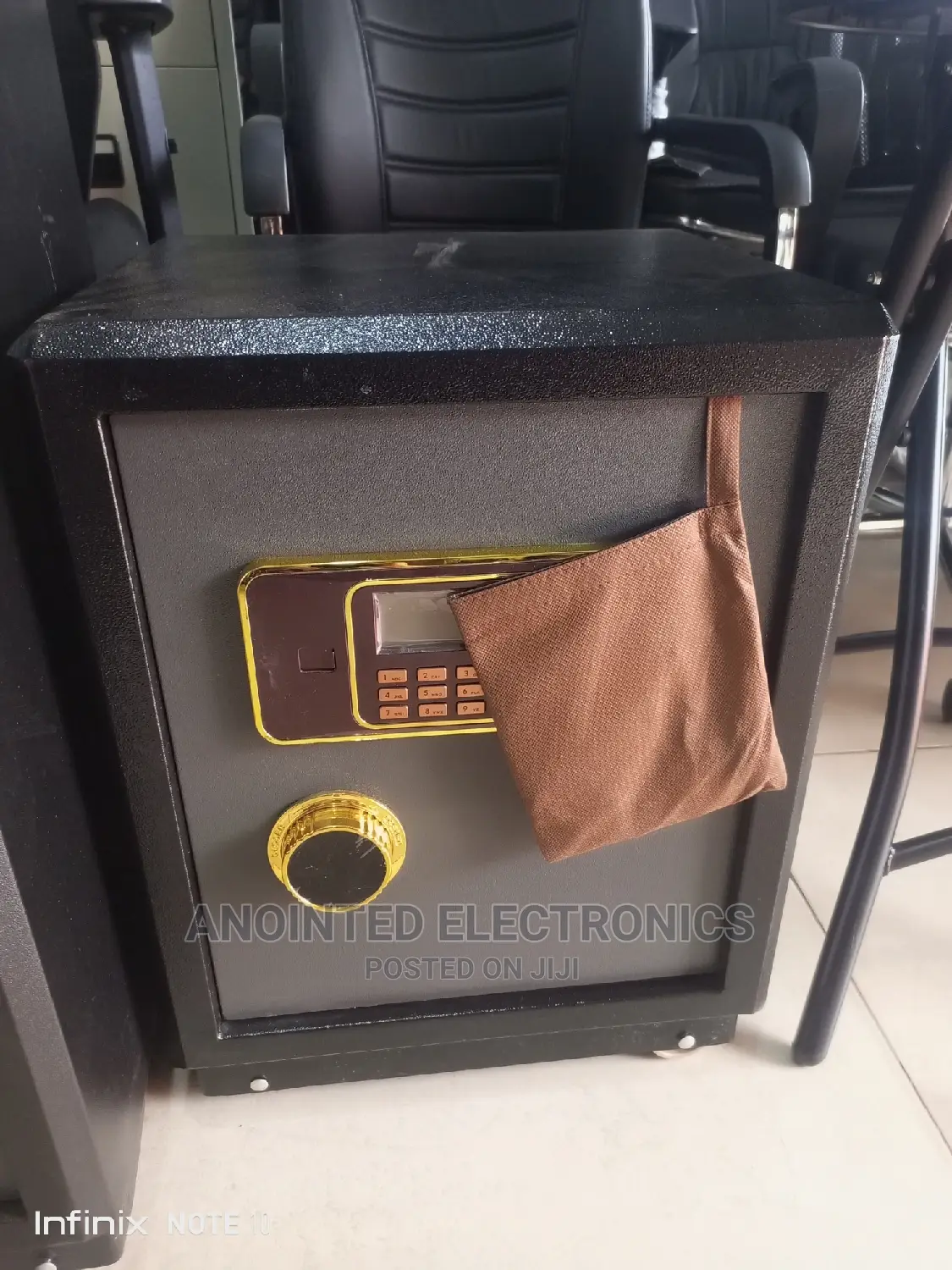 Safety Cash Box