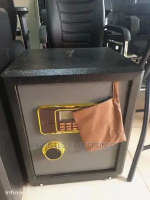 Safety Cash Box