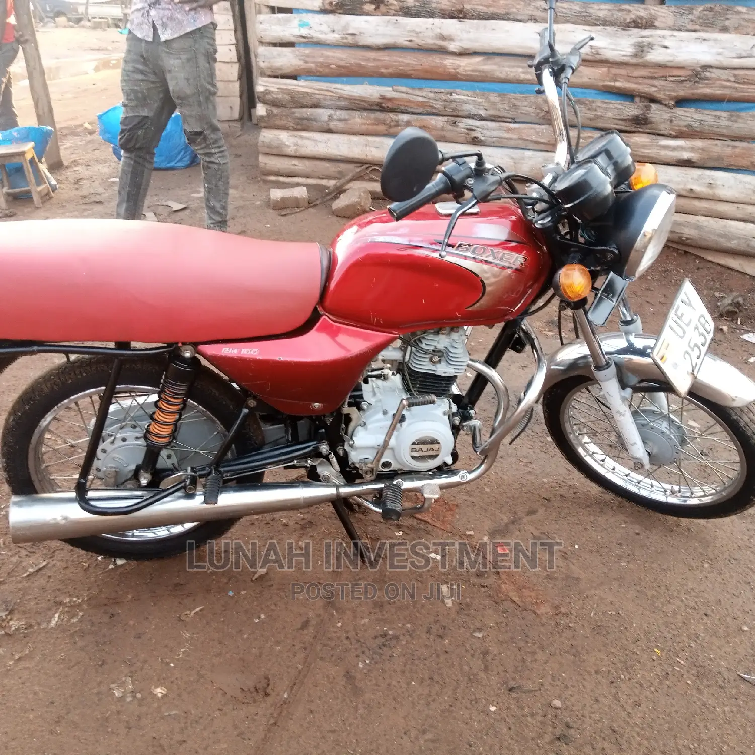 Bajaj Boxer 2023 Pink