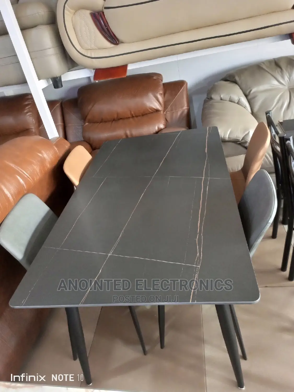It's Four Seaters Dining Table