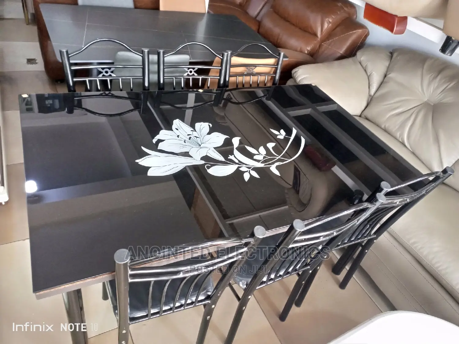 6seaters Dining Table