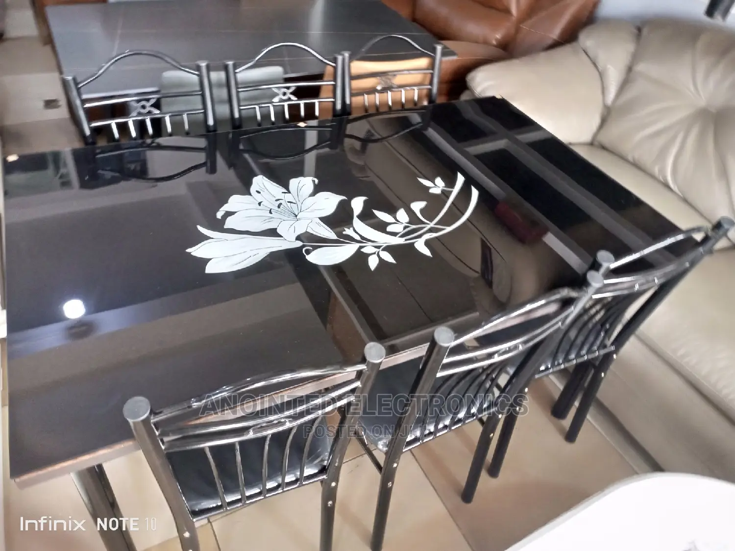 6seaters Dining Table