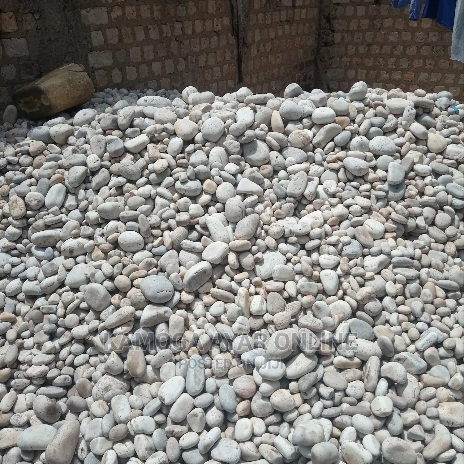 Lake Pebbles Stones/ White Stones