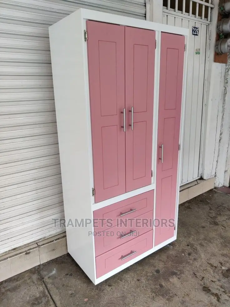 Min Wardrobes Call