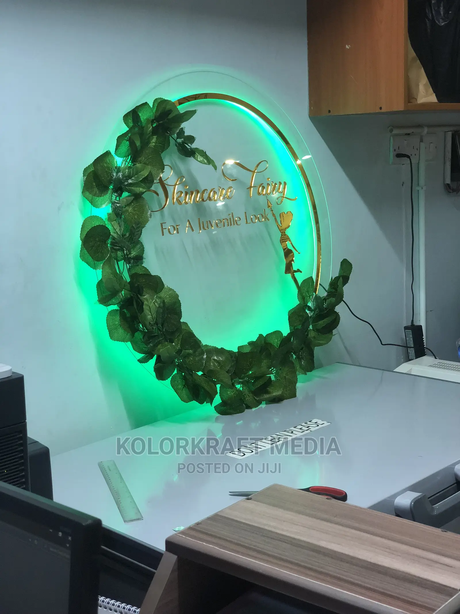 3d and 2d Signage