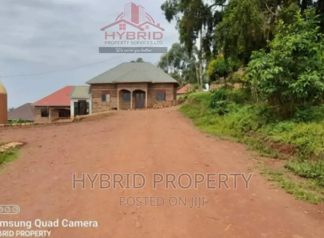 Prime Plots for Sale at Kitemu~Kyambazi Landestate~Masaka Rd