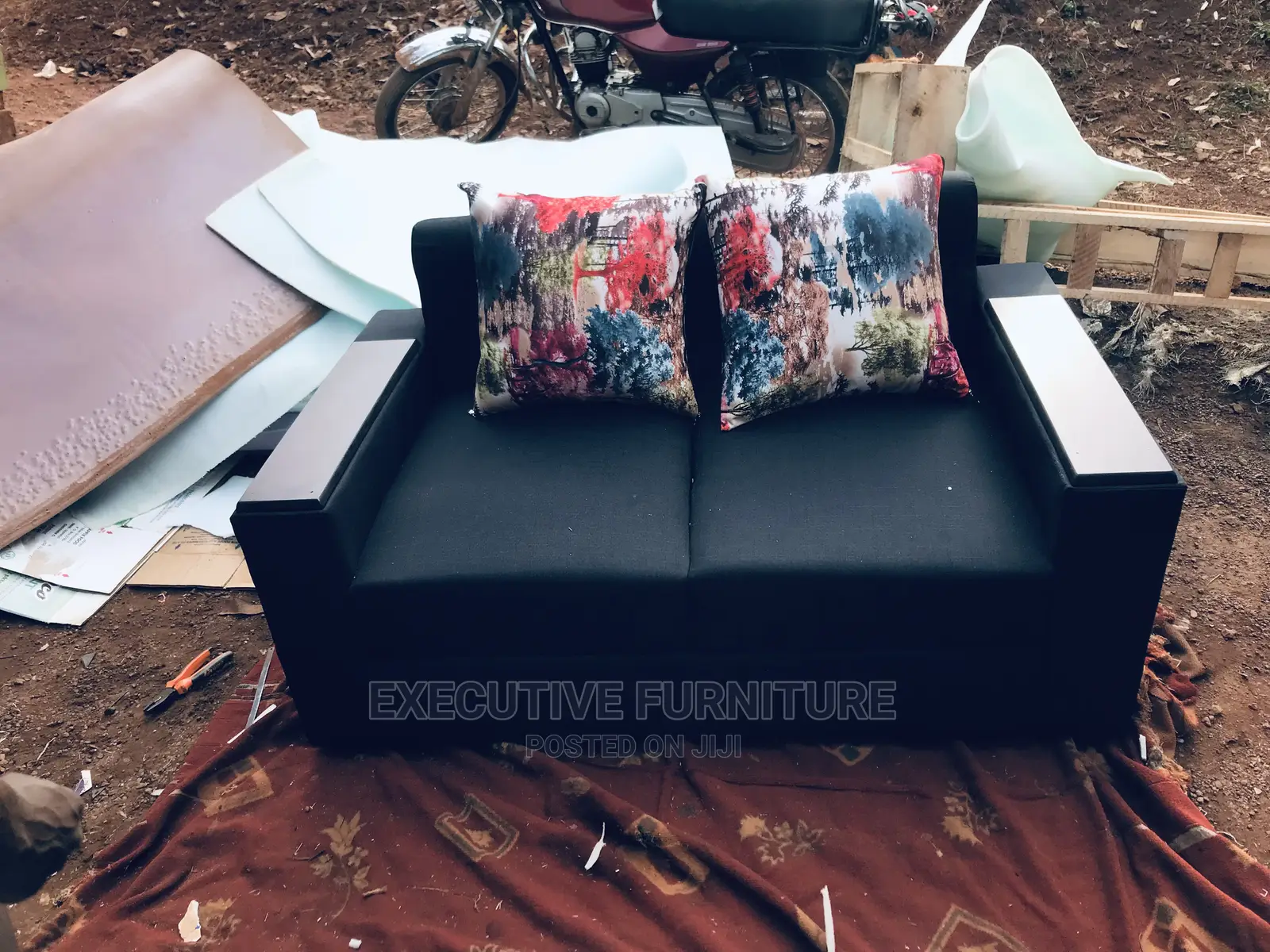 Box Shaped 5 Seater Sofa
