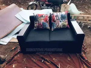 Box Shaped 5 Seater Sofa
