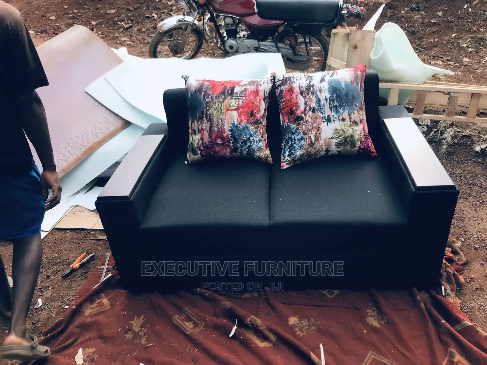 Box Shaped 5 Seater Sofa