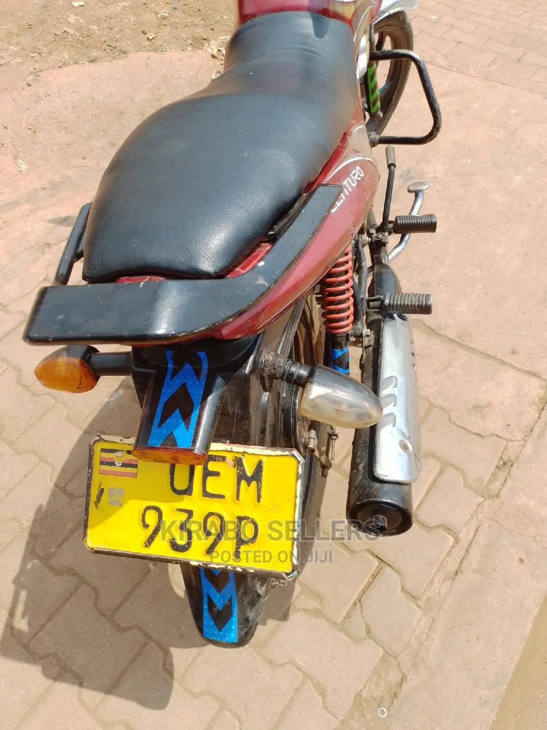 Mahindra Centuro 2017 Red