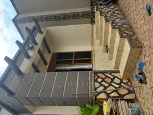 Furnished 3bdrm Villa in Kira for Sale