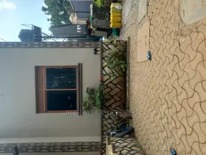 Furnished 3bdrm Villa in Kira for Sale