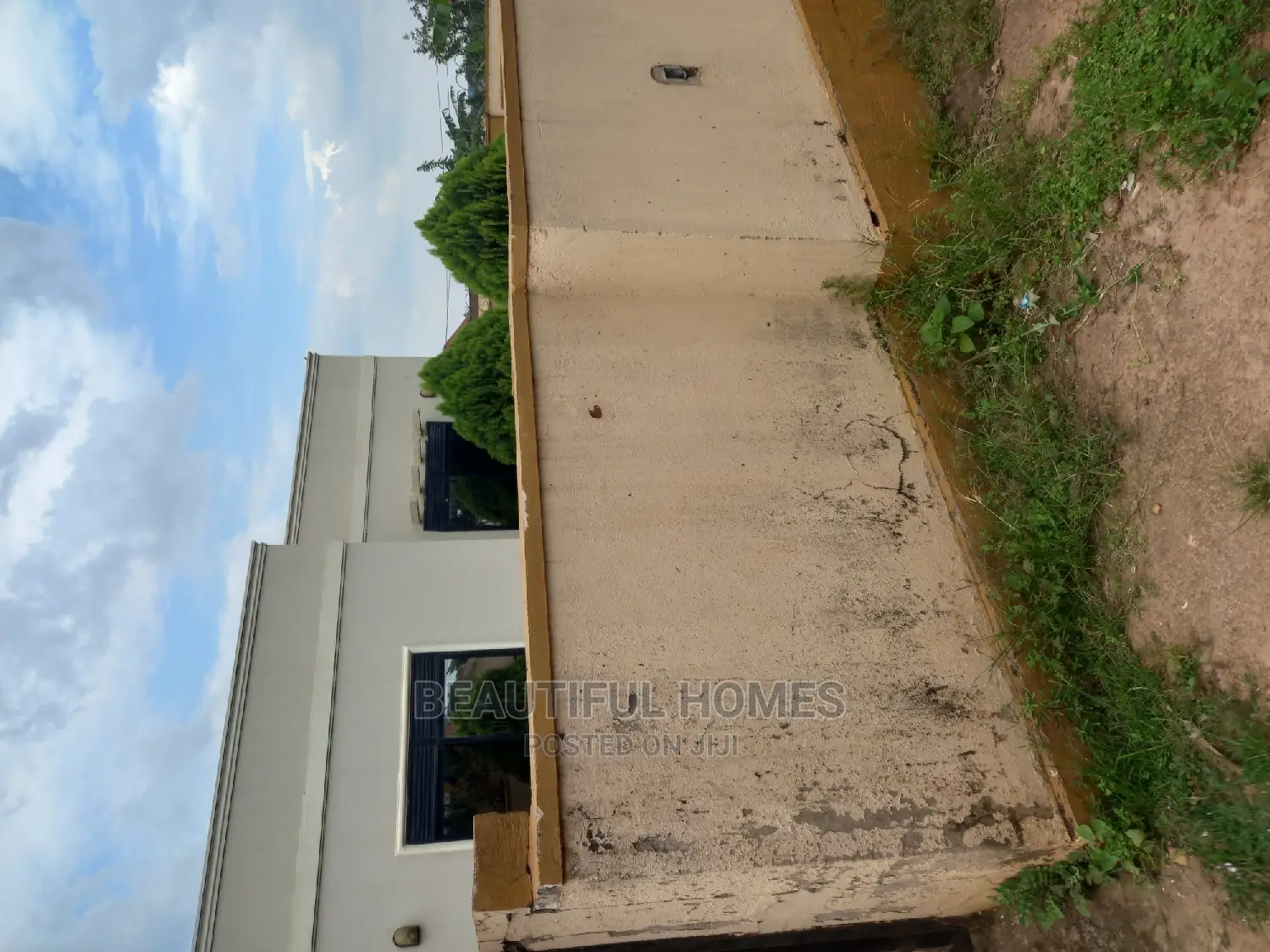 Furnished 3bdrm House in Kira for Sale