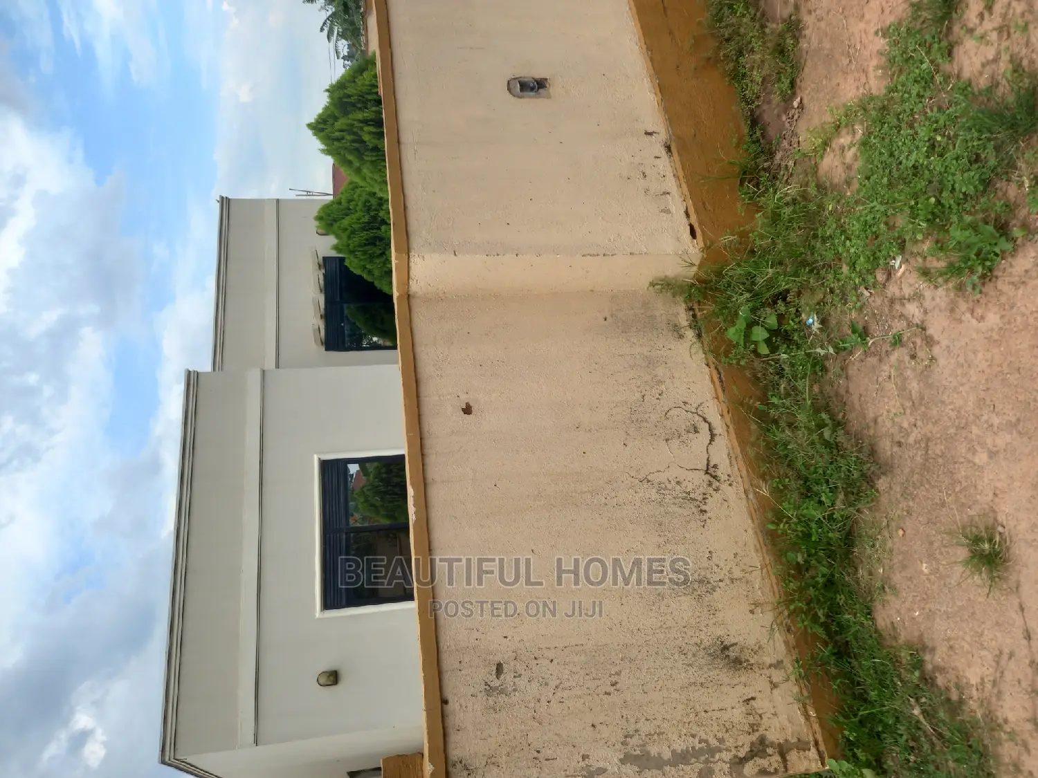 Furnished 3bdrm House in Kira for Sale