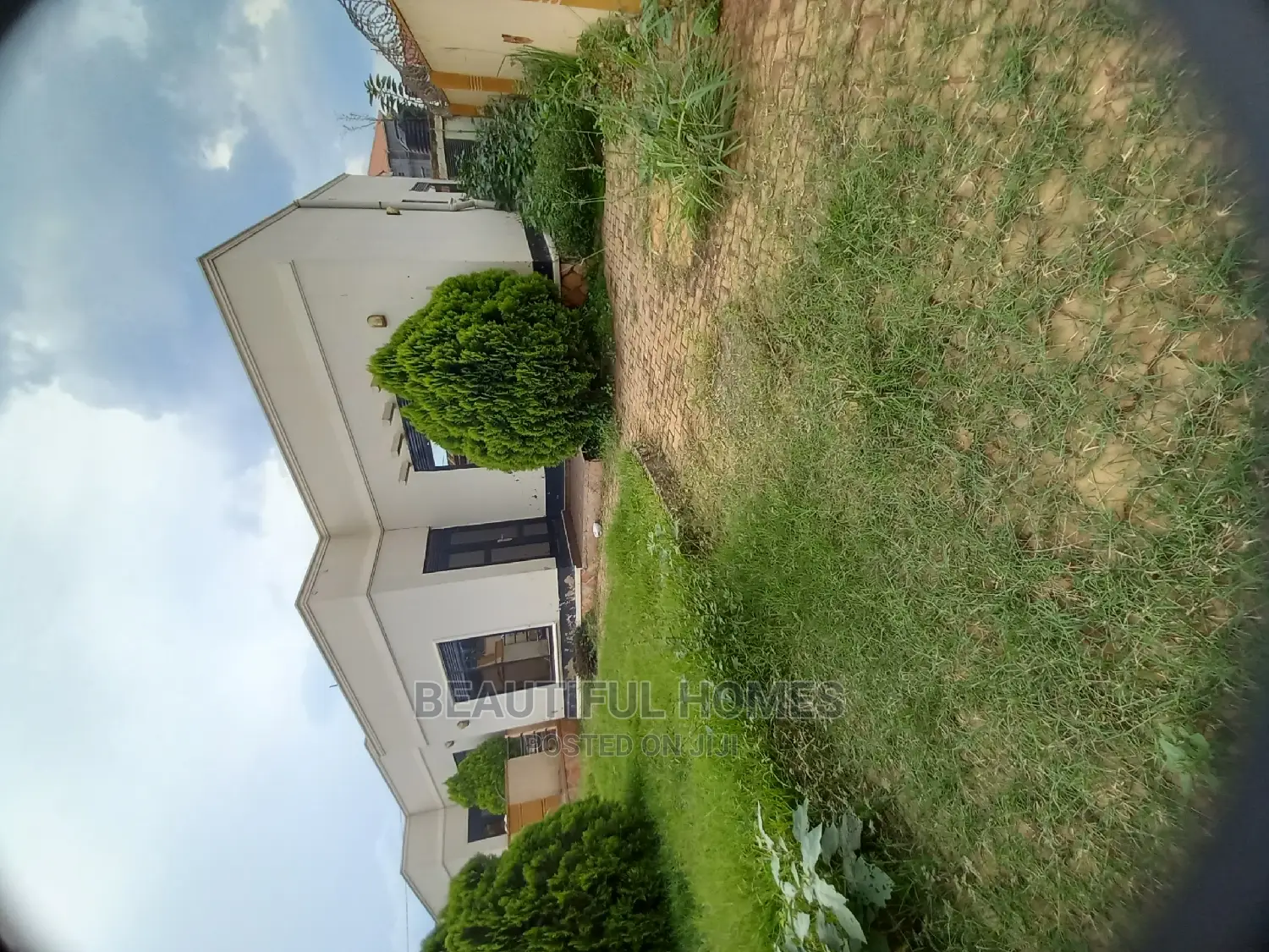 Furnished 3bdrm House in Kira for Sale