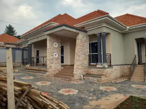 Furnished 4bdrm Bungalow in Kira for Sale