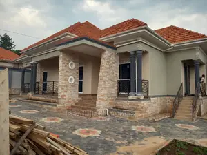 Furnished 4bdrm Bungalow in Kira for Sale