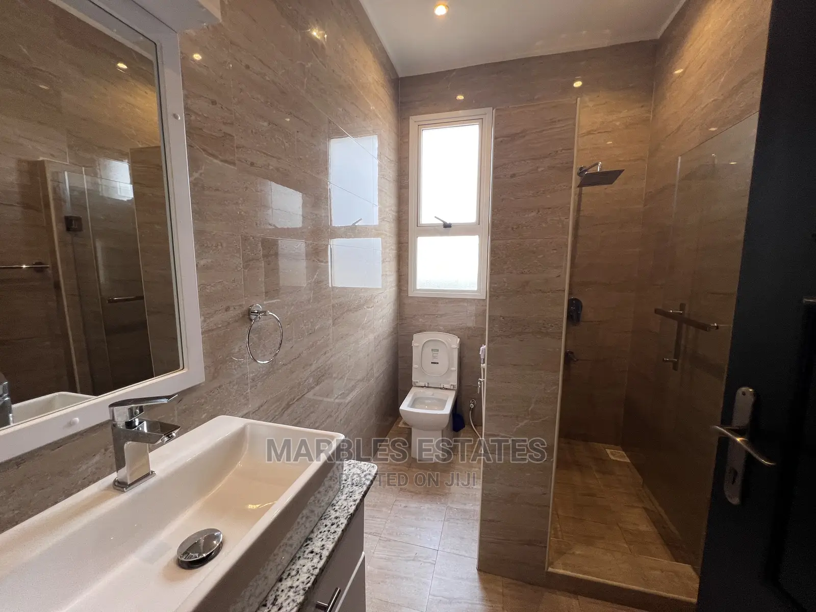 Furnished 4bdrm Apartment in Kololo, Central Division for Rent