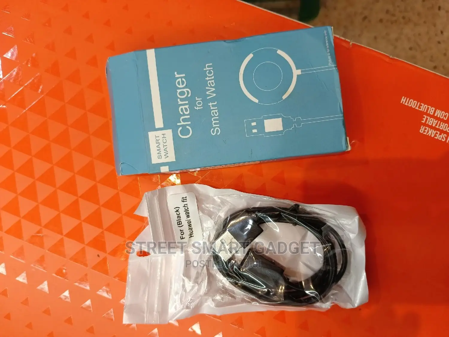 Huwaie Spear Smart Bracelet Charger