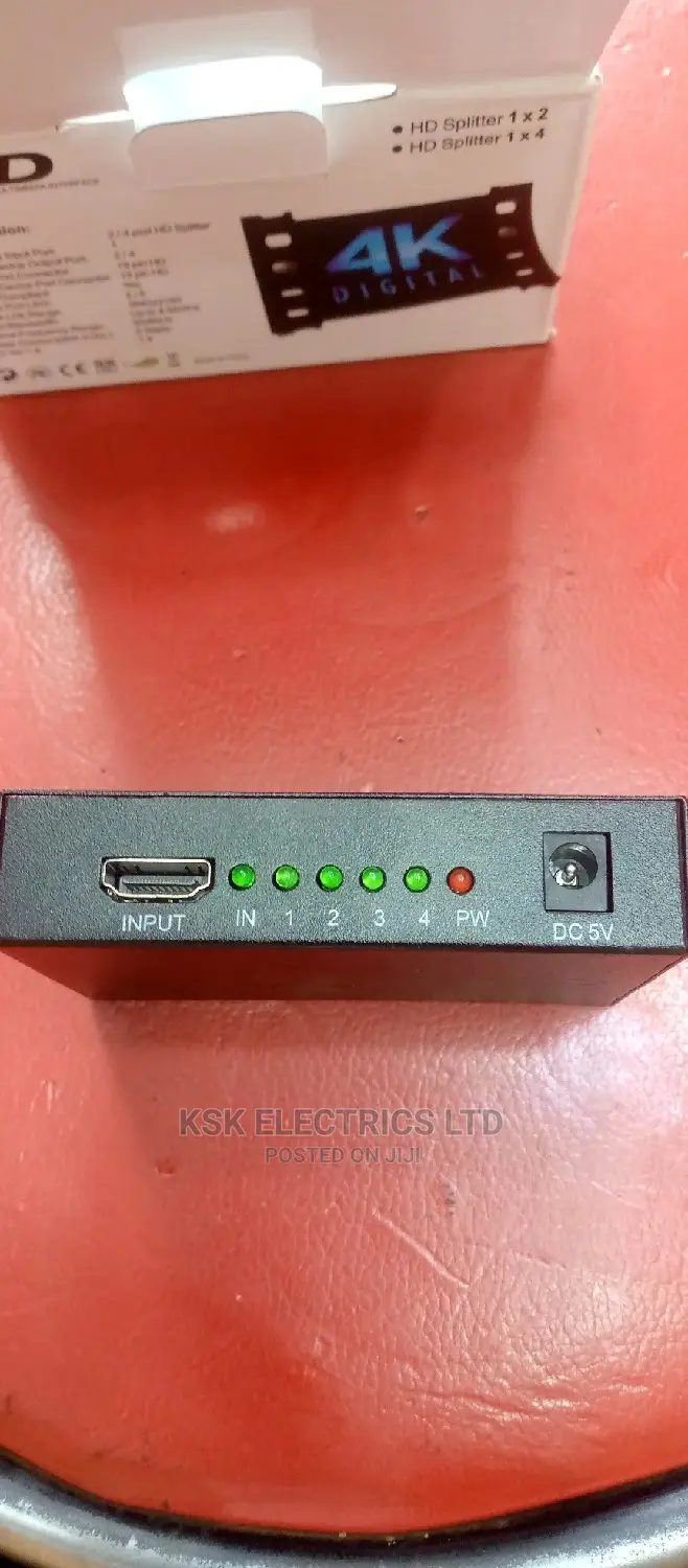 1x4 HDTV Splitter