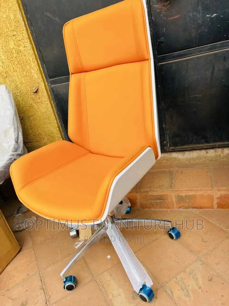 Executive Office Chair (Orange)