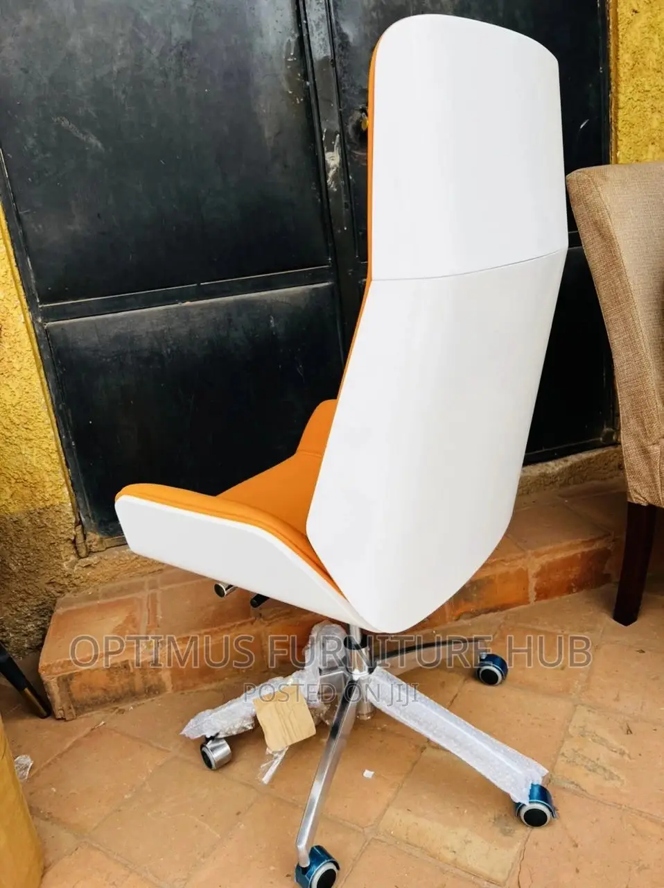 Executive Office Chair (Orange)