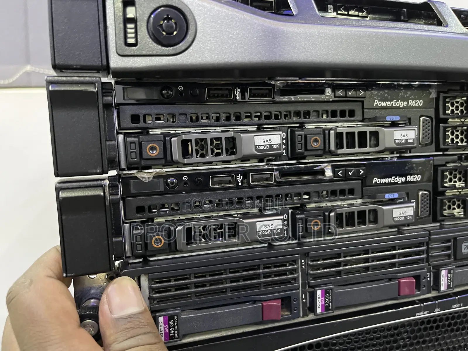 Server Dell PowerEdge R620 32GB Intel Xeon HDD+SSD 640GB