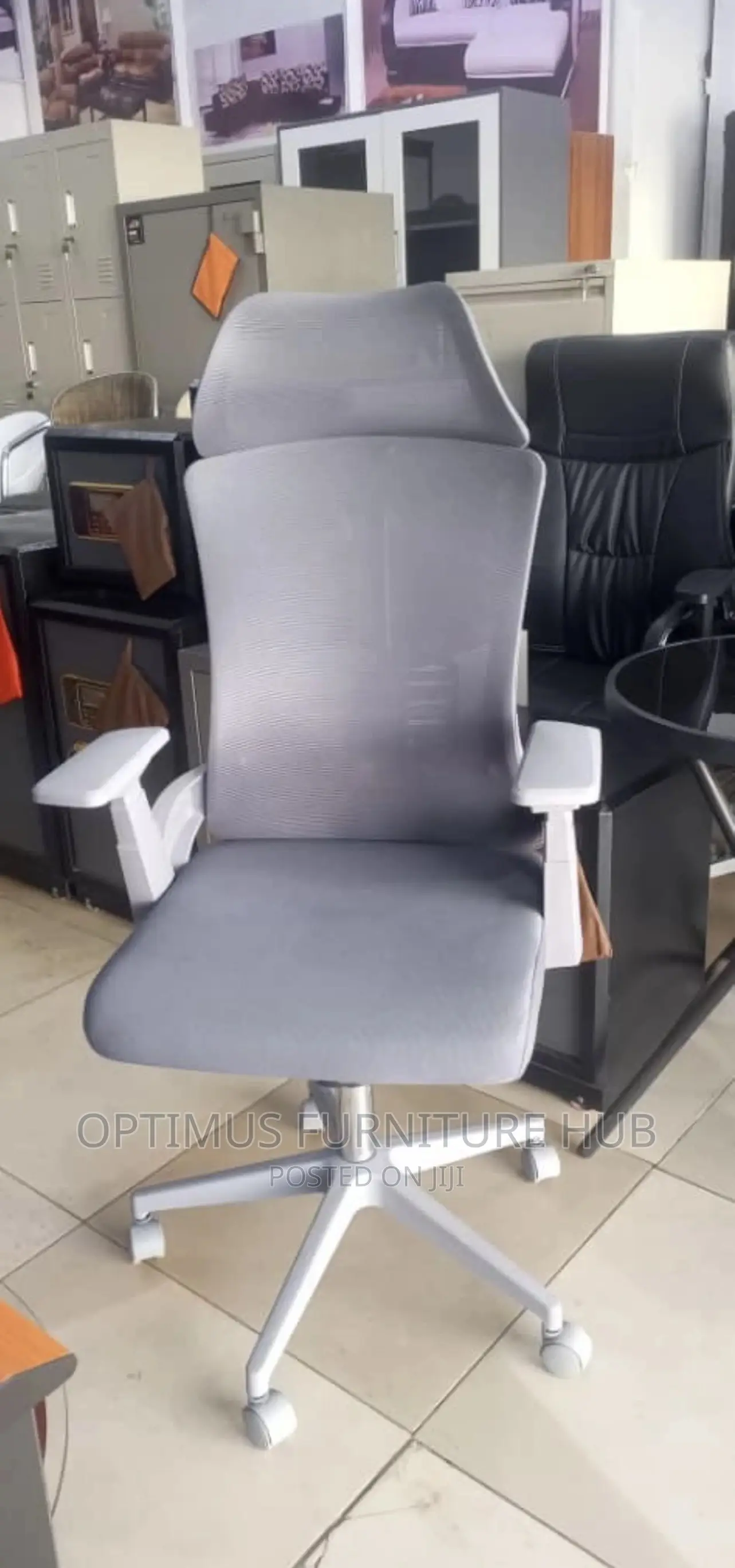 Office Chair (Gray)