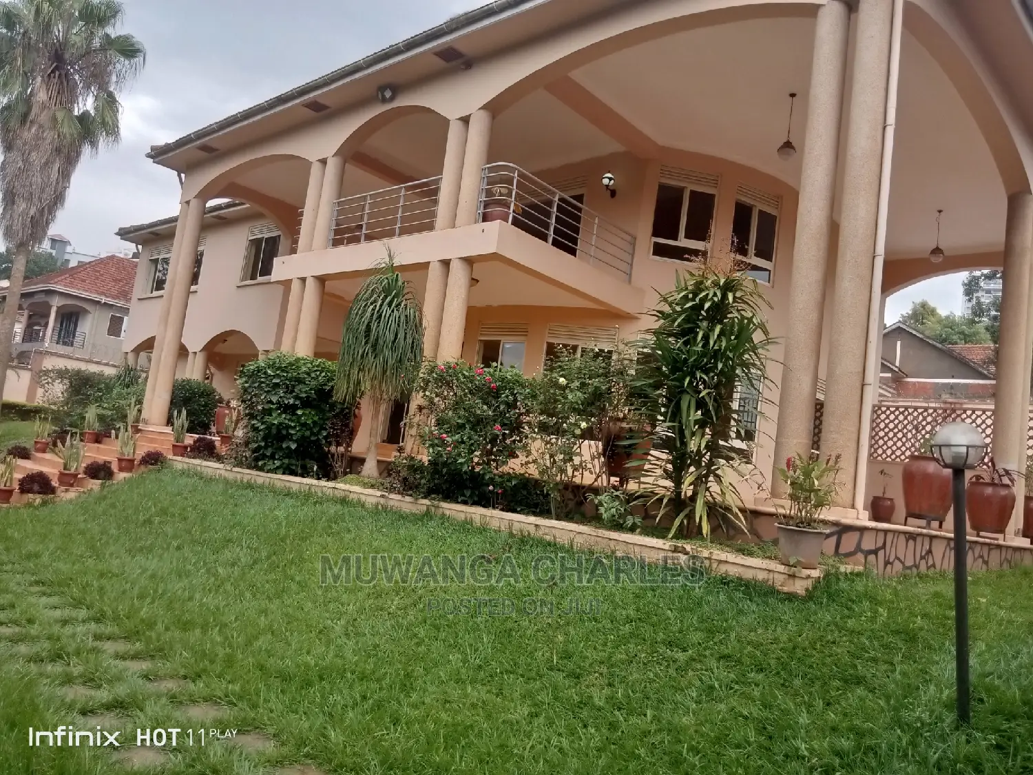 5bdrm Duplex in Fs Properties Ltd, Central Division for Rent