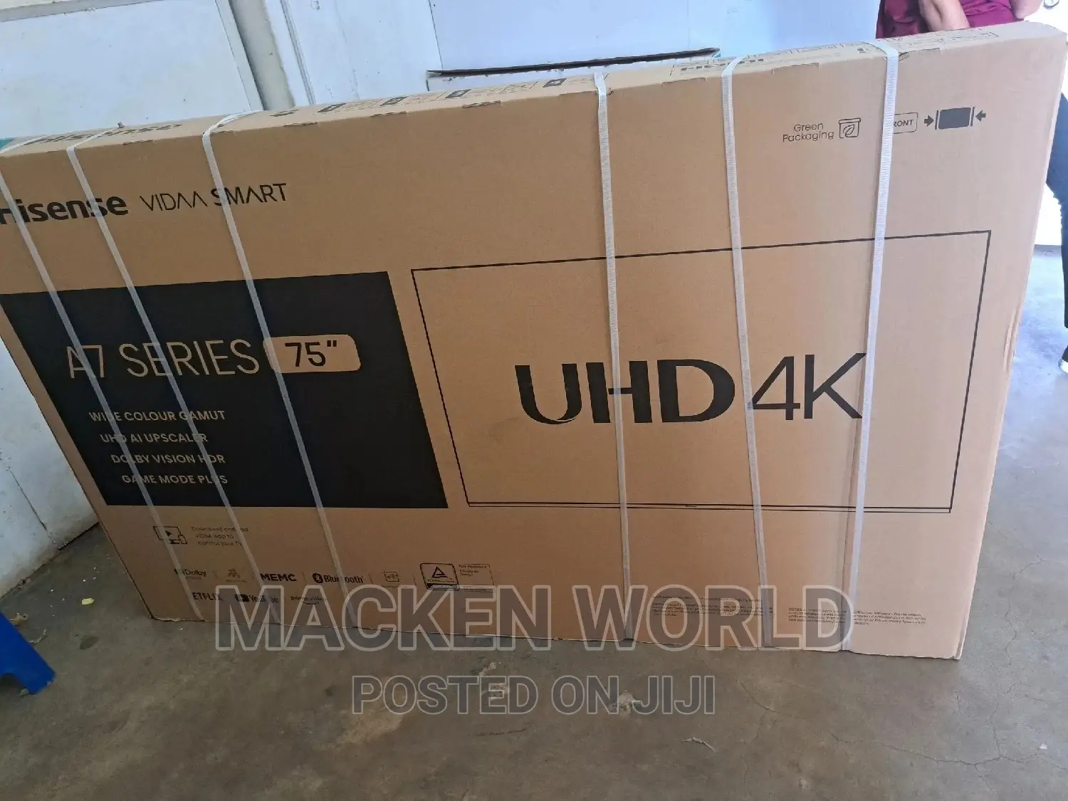 75 Hisense Smart UHD TV